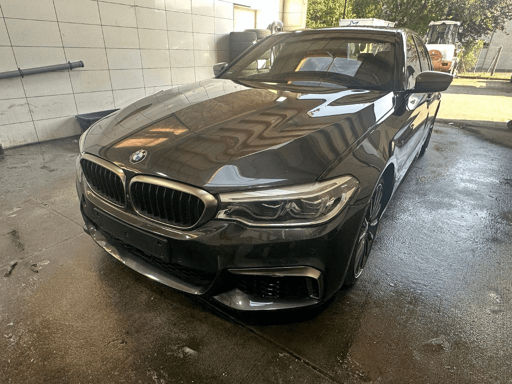 eaae8a40-9a33-4fba-8124-786aad64a134 BMW M550d xDrive – 400 ch – Tout Cuir – Toit Ouvrant – LED – 2017 – Image 1